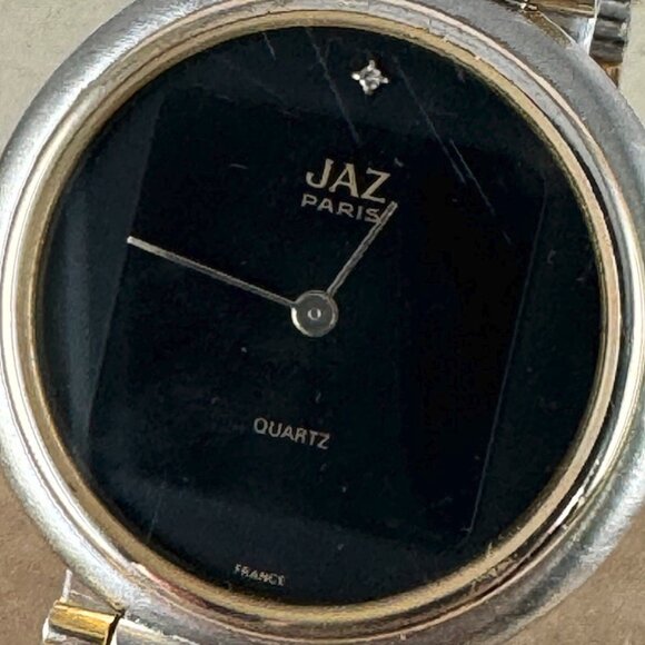 Vintage Jaz Paris French Designer Watch features a two-tone Link Bracelet - Picture 2 of 10
